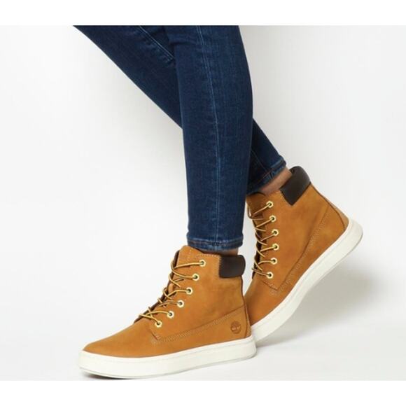 Timberland Womens Londyn Sneaker Boots in Sheepskin/Nubuck - Picture 1 of 7